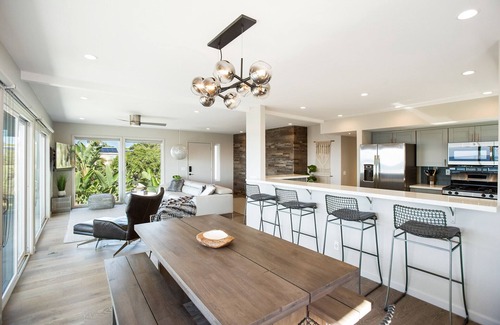 Leucadia Condo | Chic Ocean View Apt Balcony and Two King Suites