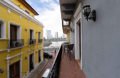 Obarrio Apartment | Chic One Bed Apartment in the Heart of Casco Viejo