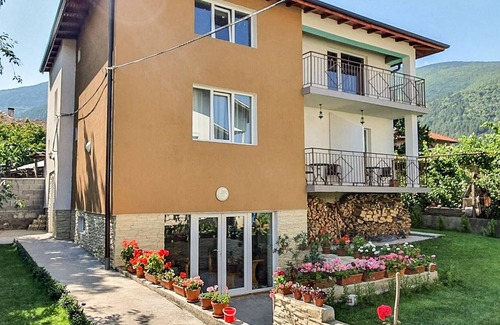 Sapareva Banya House | Chic Studio With Garden Close To Mineral Baths
