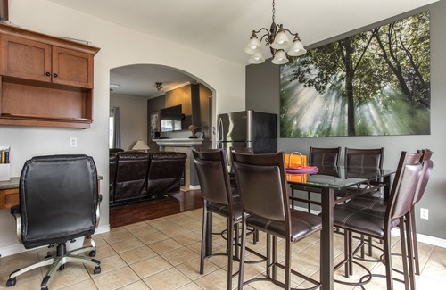 Promontory House | Chilliwack Family Nest, 4 bedroom, 6 beds