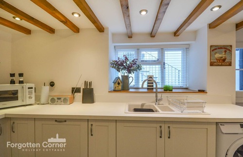 Cawsand Cottage | Chinery-Smith Cottage - sleeps 6 guests in 3 bedrooms