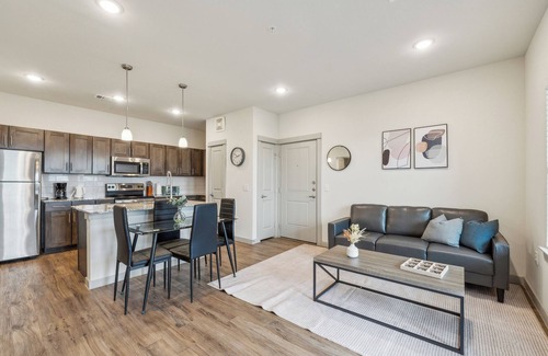Cleburne Apartment | Chisholm Trace 1233 I Spacious 1 Bed 1 Bath