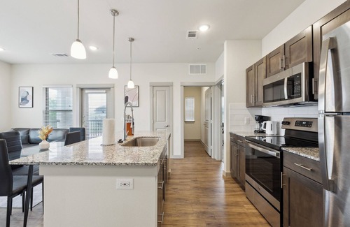 Cleburne Apartment | Chisholm Trace 222 I Comfy 2 Bed 2 Bath