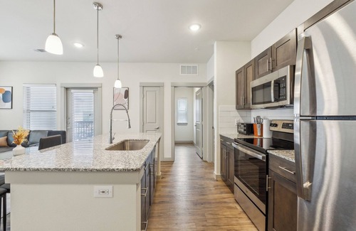 Cleburne Apartment | Chisholm Trace 827 I Comfy 2 Bed 2 Bath