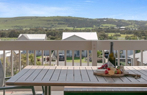 Hayborough House | Chiton Drift - the perfect beach getaway