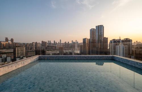 Yuzhong Hotel | Chongqing Jiefangbei Pedestrian Street Intercity Hotel