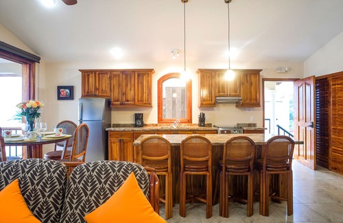 Manglaralto Apartment | Choose Sunset Villa if you expect nothing but the best from your beach vacation!