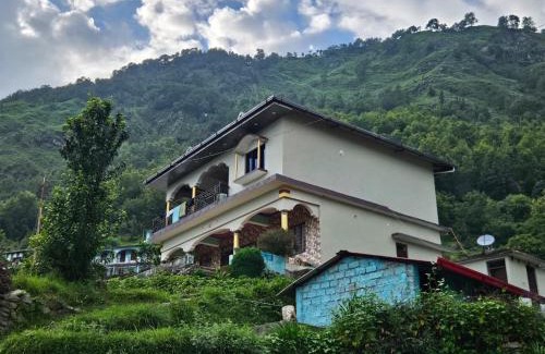Ukhimath Hotel | Chopta Delights