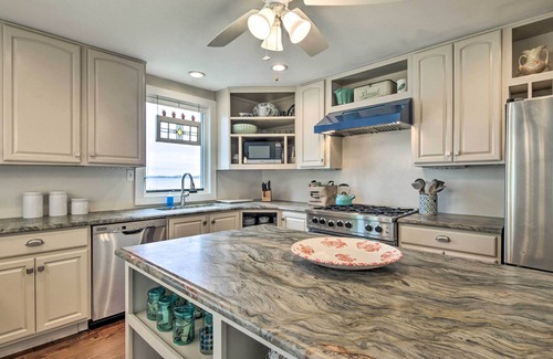 Cambridge House | Choptank River Beach Home w/Pier in Cambridge!