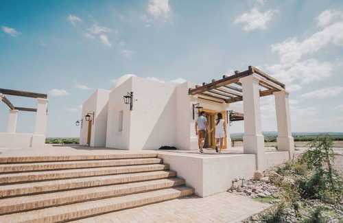 Ugarteche Cabin | Chozos Resort Luxury Glam Camps at the vineyards