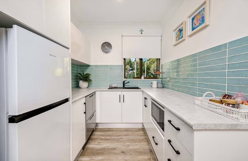 Palm Cove Apartment | Chrissy's Cozy Cove