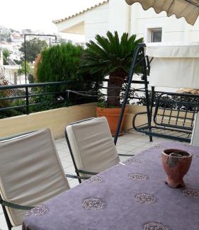 Saronida Apartment | Christinas home A place to go to