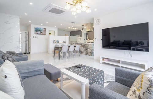 Cheongyang House | Chungnam Cheongyang Kongmaea Poolvilla