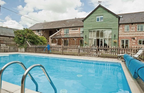 Cheselbourne Cottage | CHURN HOUSE, pet friendly, character holiday cottage in Dewlish