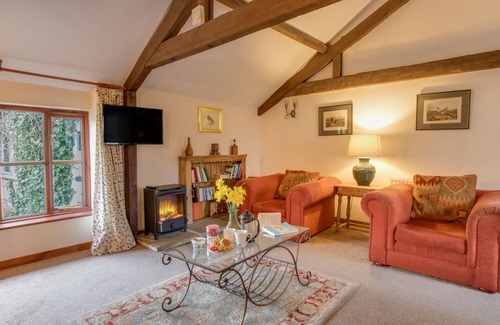 Cheselbourne Cottage | CHURN HOUSE, pet friendly, character holiday cottage in Dewlish