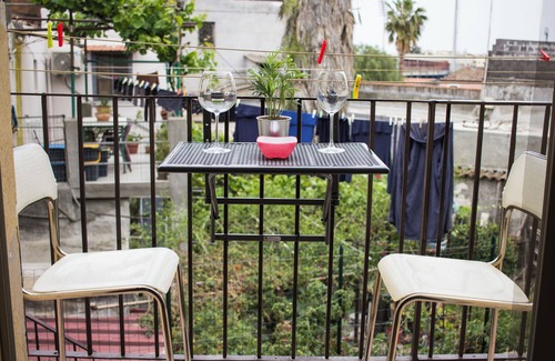 Cibali Apartment | Cifalino | Cozy Private Apartment in Catania with A/C and WiFi near the bus stop