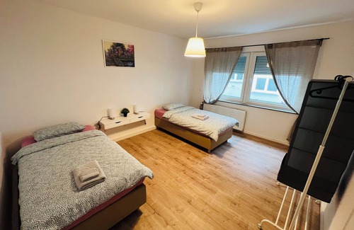 Kernstadt Apartment | City Apartment 3 Bedrooms Fast Wi-fi Kitchen