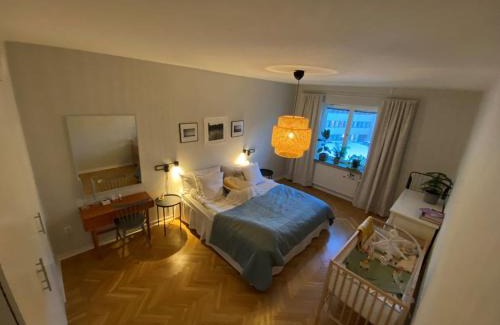 Gamla Staden Apartment | City apartment with balcony