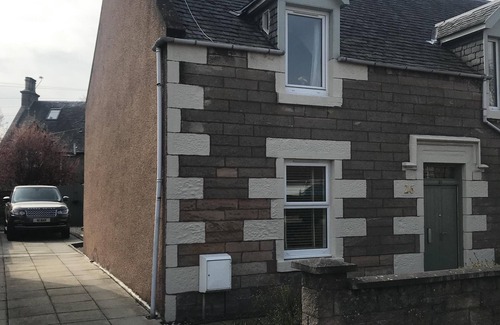 Inverness City Centre House | City Center Holiday Home.