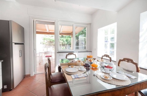 Sant'Agnello Villa | City centre house with swimming pool in Sorrento