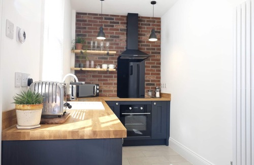 York House | City centre walking, free Parking, private courtyard, Cleveland Victorian Housen