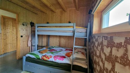 Amsterdam North House | City Farmers Lodge, a Guesthouse with a skyline view in Rural Amsterdam