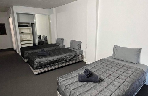 Paget Hotel | City Gates Motel