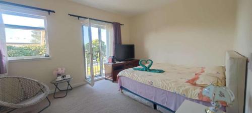 Muirhouse House | City Getaway - Homestay