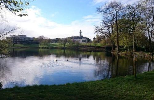 Auchengray Apartment | City Hub by the Castle Free Designated Parking