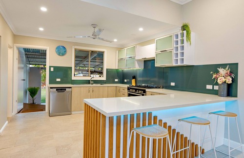 Manunda House | City Oasis - A Slice of Paradise