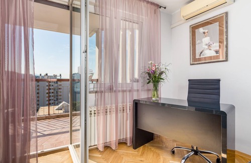 Rijeka Apartment | City View Apartment Rijeka, 5 people, balcony, free WiFi, great location