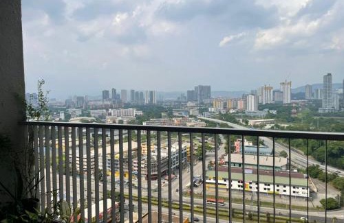 Salak South House | City view homestay