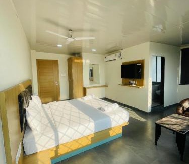 Belapur Hotel | City View Residency
