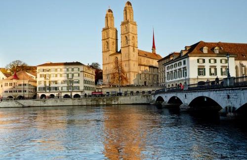 Center Apartment | City-Wohnung next to Zurich HB with roof terrace