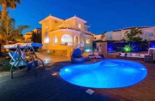 Quesada Villa | Ciudad Quesada Stunning Heated Pool Private Luxury Villa with Spa Sleeps 14