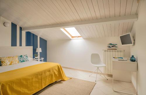 Palmi Bed & Breakfast | Civico 64 Bed & Breakfast in mansarda