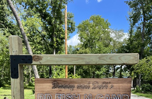 Tuscumbia Cabin | Clabe Tiny Cabin Osage River