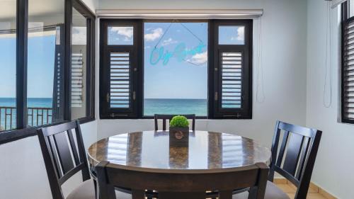 Stella House | Claje Sunset! Beachfront condo at Victoria del Mar 1E