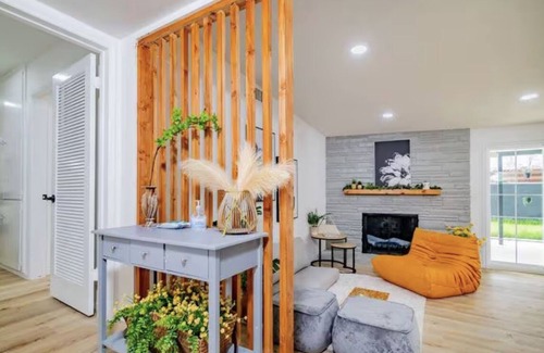 Fullerton House | claremont 4 bedroom house with pool