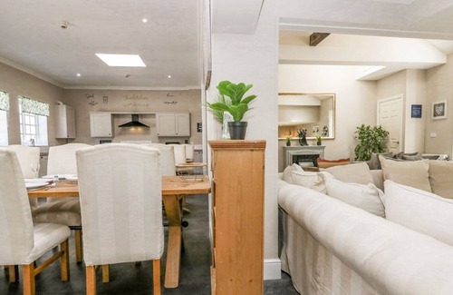 Dalton-in-Furness Other | CLARENCE HOUSE, pet friendly, with a garden in Dalton-In-Furness