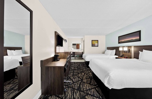 Pigeon Forge Hotel | Clarion Inn & Suites near the Leconte Center Pigeon Forge