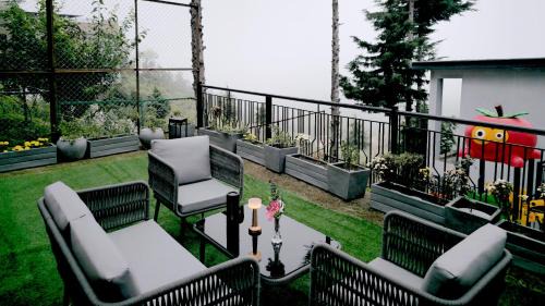 Mukteshwar Resort | Clarissa Resort, Mukteshwar