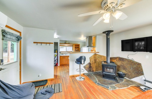 Clark Fork House | Clark Fork Vacation Home w/Wood Stove Near Lake!