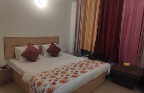 Jammu Hotel | Clarks Inn Express, Jammu