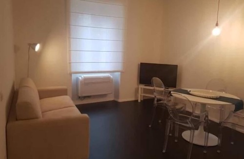 Porta Garibaldi Apartment | Classic 1 BR on Porta Nuova