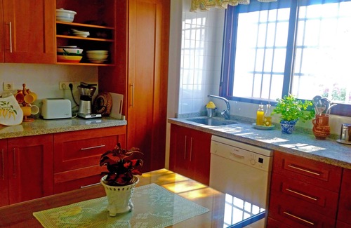 Orgiva Villa | CLASSIC ANDALUSIAN VILLA, SURROUNDED BY ORANGE TREES, FOUNTAINS. PRIVATE POOL.