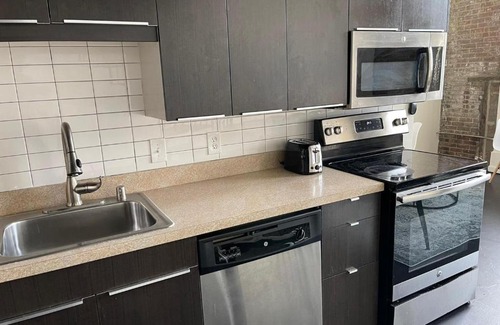 Smoketown Jackson Apartment | Classic Downtown Louisville Lofts