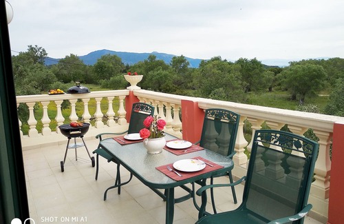 Vassilatika Villa | Classical Villa Anta near Ermones Beach