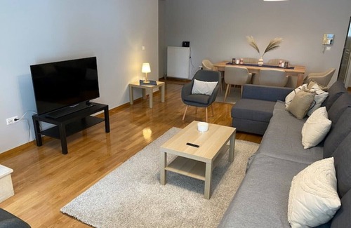 Khalandrion Apartment | Classy 3BR with 2 Bathrooms Apartment in Marousi