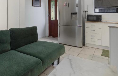 Wellington Point Apartment | Classy Modern self contained Studio- Private & Peaceful